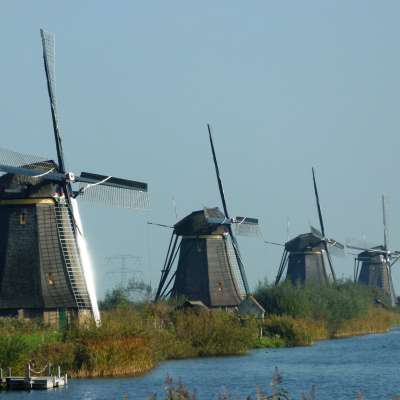 Kinderdijk Windmills - Green Cow Bike Tours
